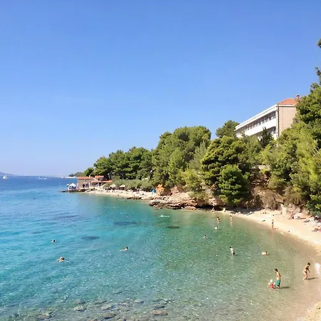 Apartment In Bol